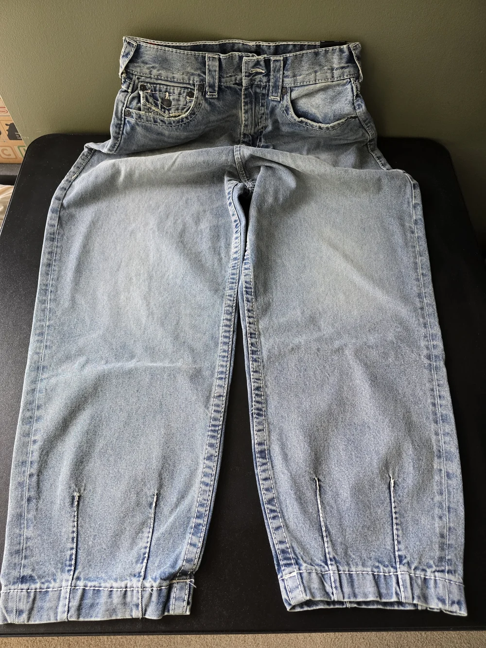 True Religion Danny Barrel Leg Jeans in Medium Wash Blue